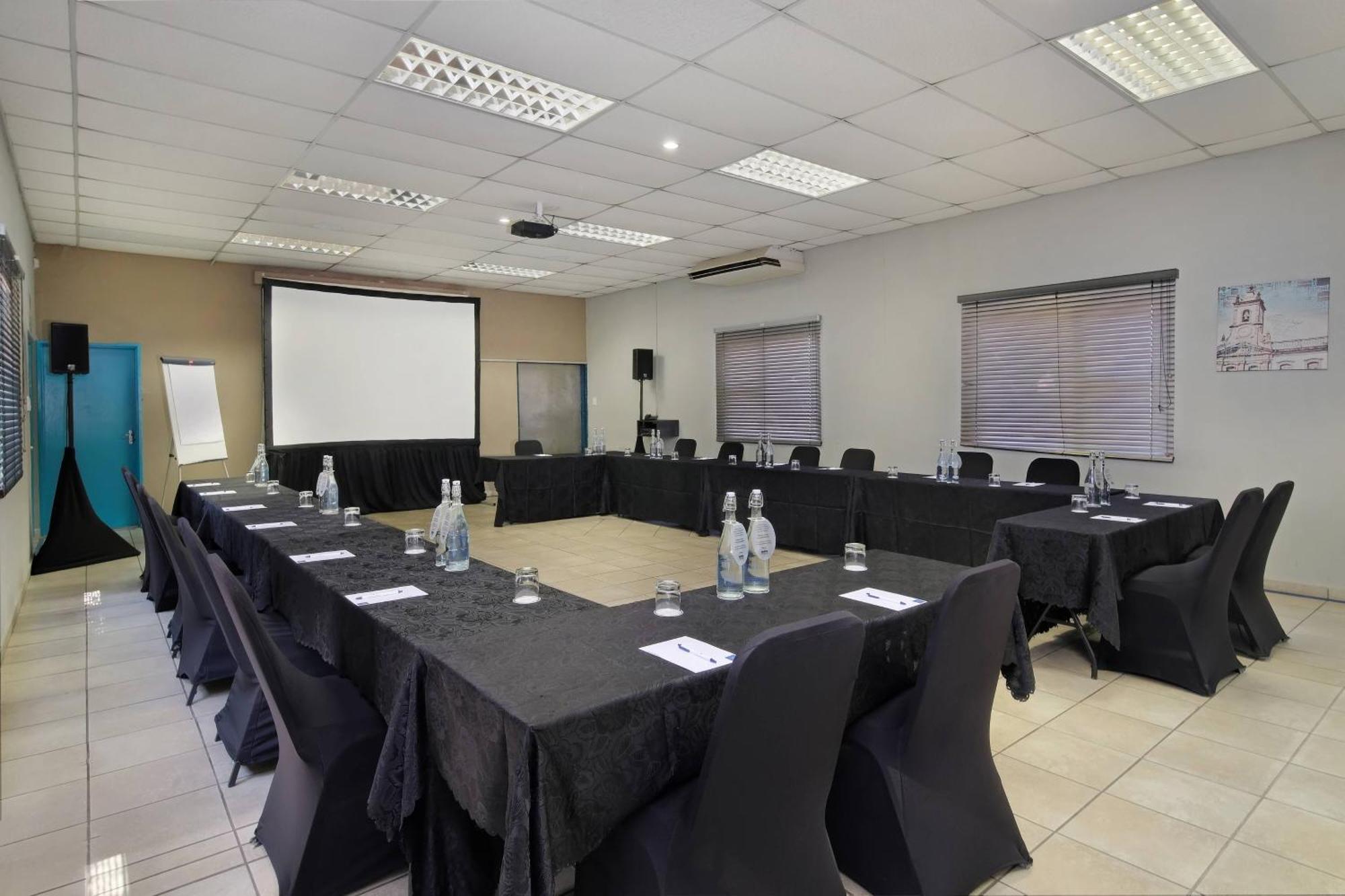 Protea Hotel By Marriott Polokwane Landmark Exterior foto