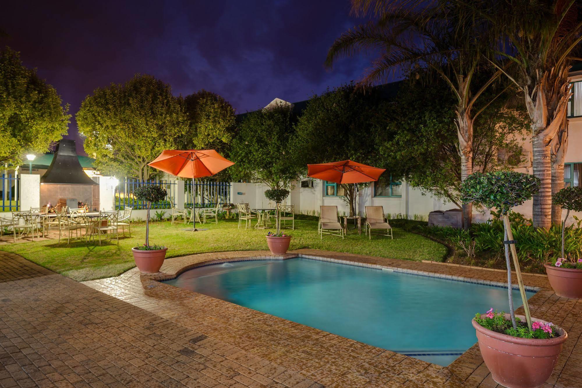Protea Hotel By Marriott Polokwane Landmark Exterior foto